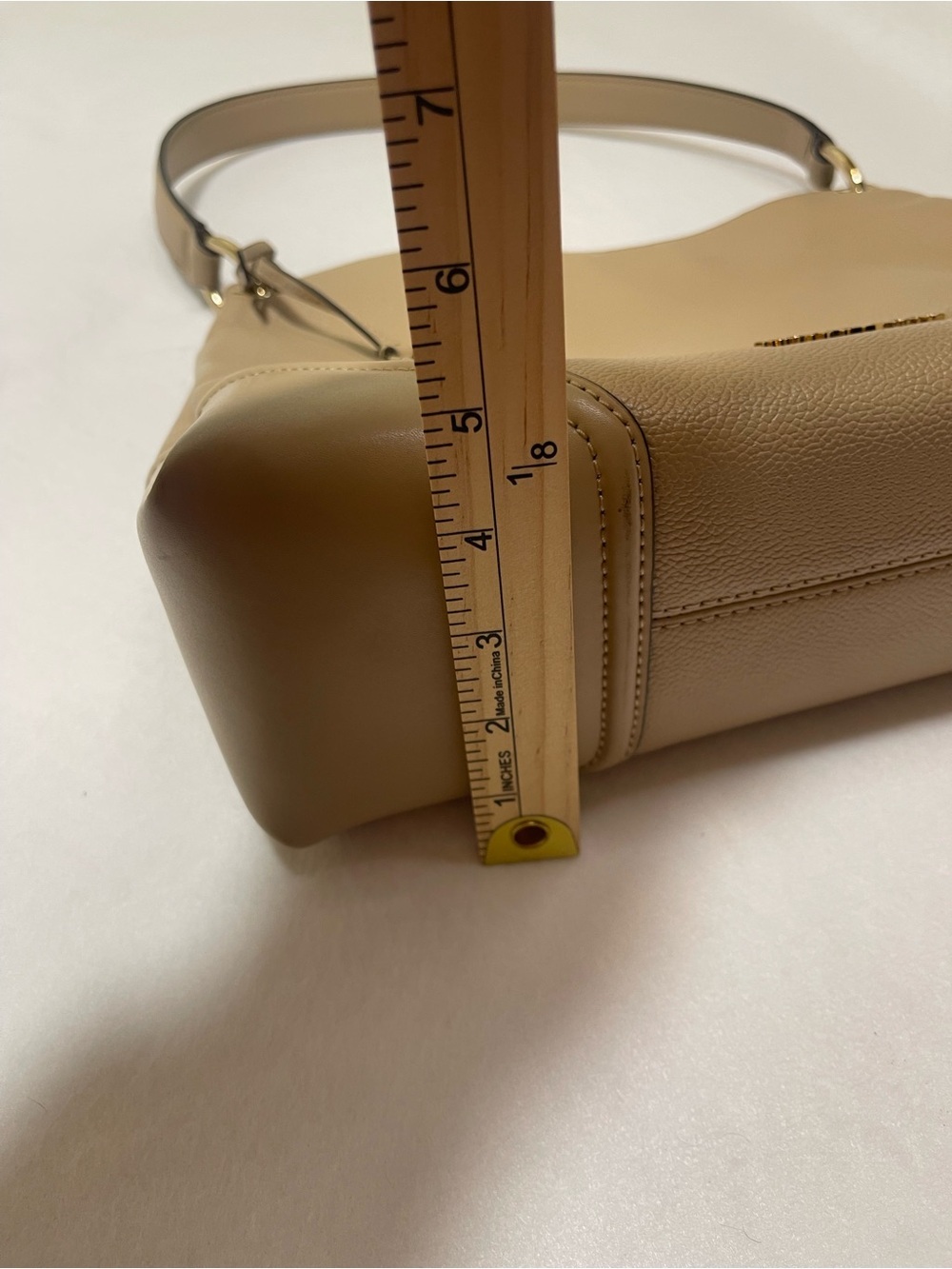 Michael Kors Beige Pebbled Leather Shoulder Bag Gold Hardware Large Hobo - Picture 9 of 9